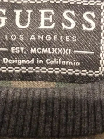 GUESS Pullover Bild 3
