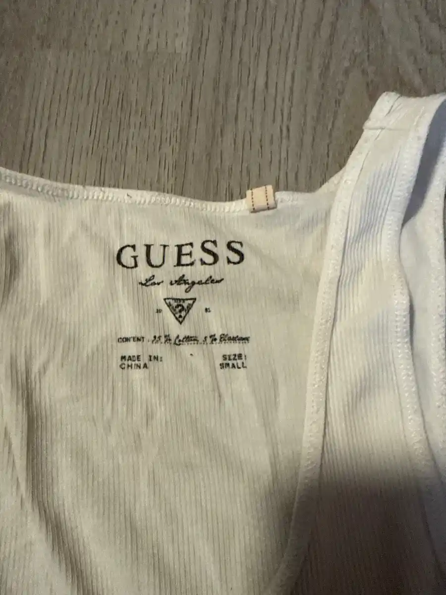 GUESS Top Bild 4