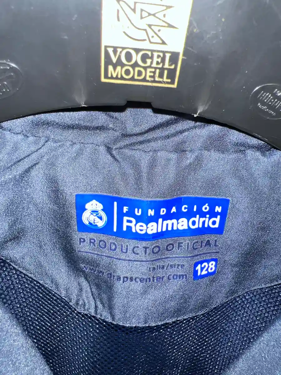 REAL MADRID Trainingsjacke Bild 3
