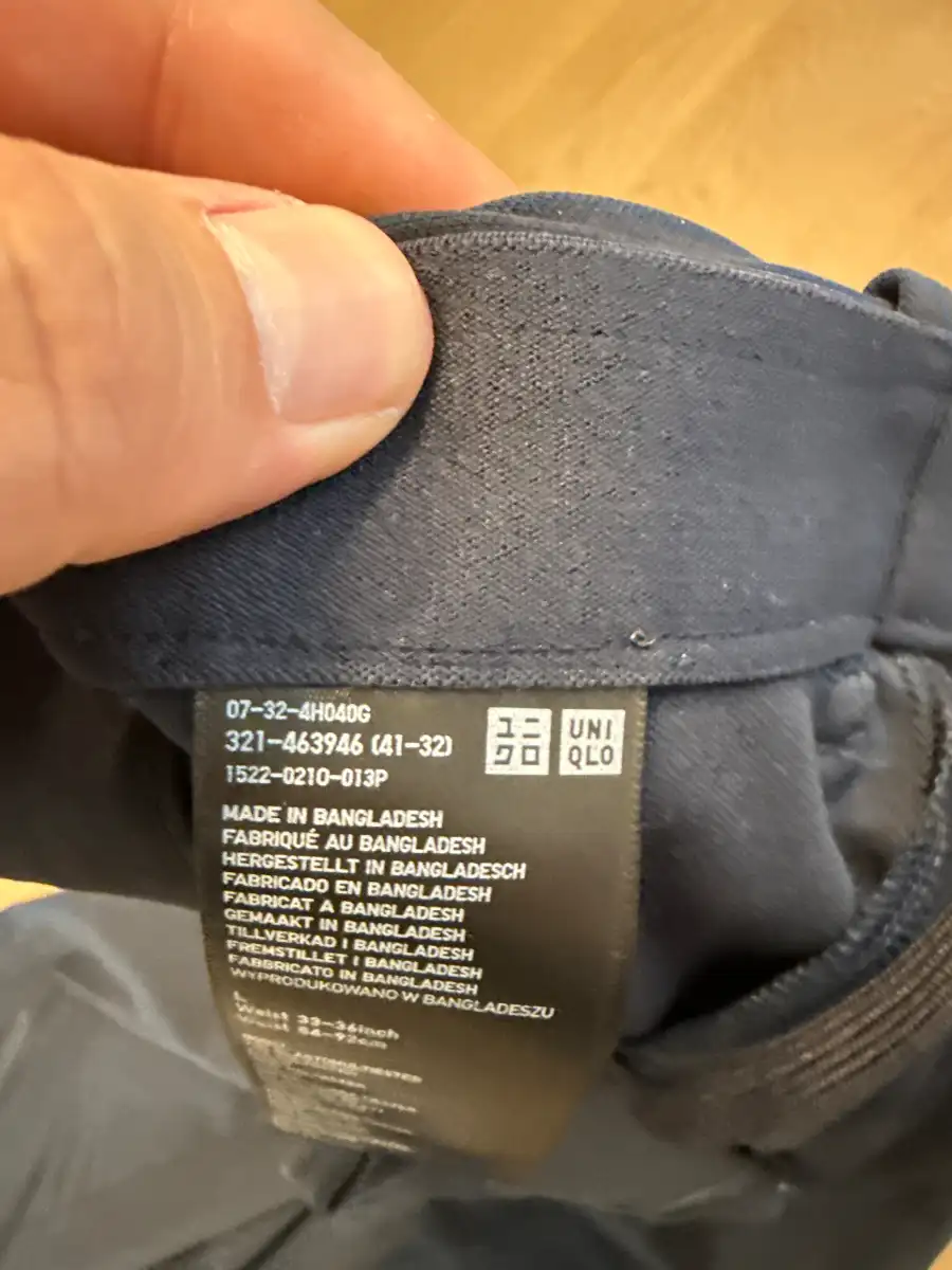 UNIQLO Stoffhose Bild 3