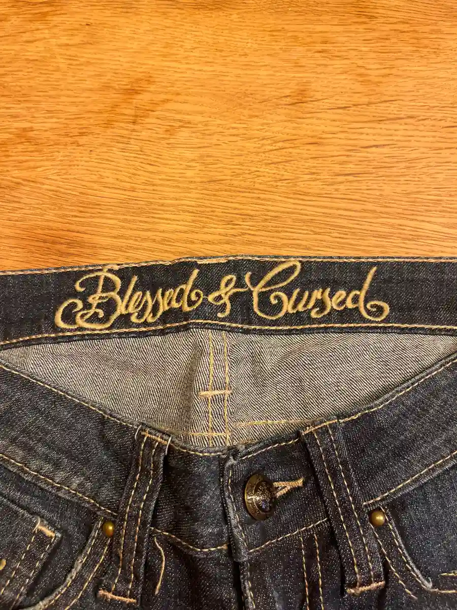 BLESSED & CURSED Jeans Bootcut Bild 2