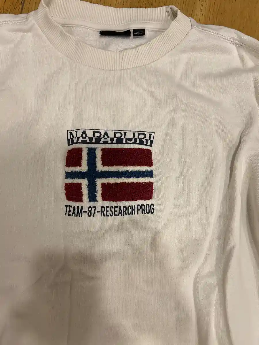 NAPAPIJRI Sweatshirt Bild 2
