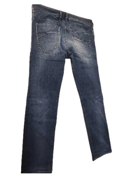 DIESEL Destroyed Jeans Bild 3
