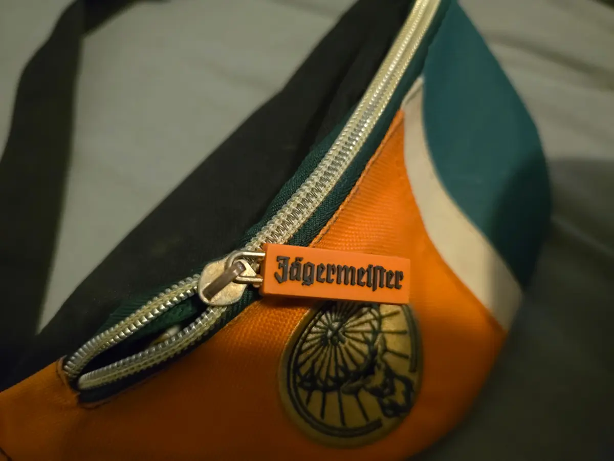JÄGERMEISTER Gürteltasche Bild 2