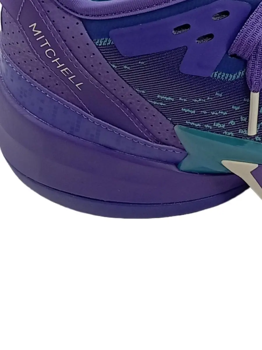 ADIDAS Basketballschuhe Bild 3