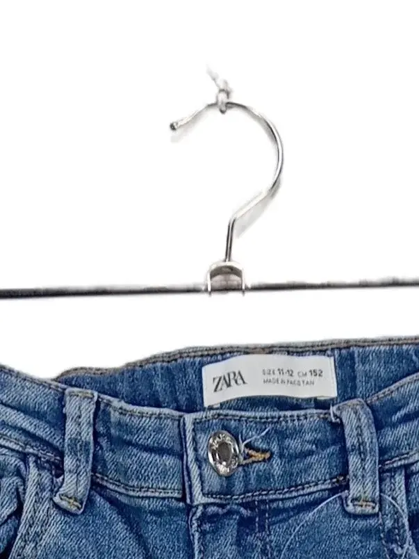 ZARA Destroyed Jeans Bild 4