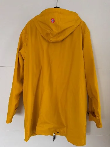 Regenjacke Bild 2