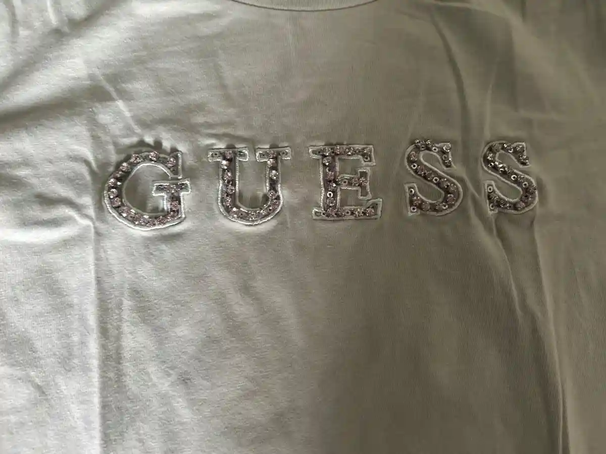 GUESS T-Shirt Bild 4
