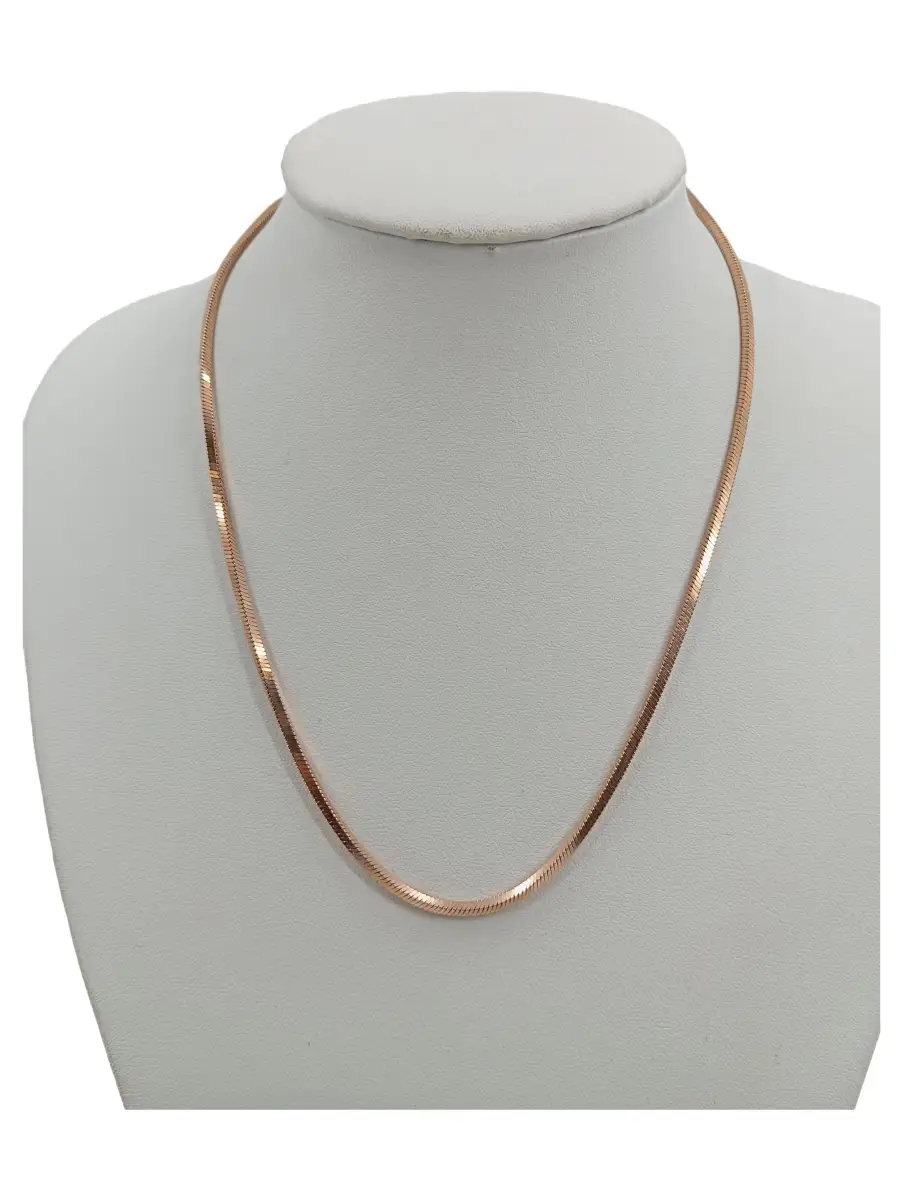 🌟Wie schmuck sieht das denn aus? Wir zeigen Dir heute eine kleine Halsketten-Auswahl aus unserem stuffle Secondhand Schmucksortiment💎. Mit jeder Kette kannst Du Deinem Outfit eine ganz individuelle Note geben ⛓️. Ob filigran, natürlich, romantisch oder ex