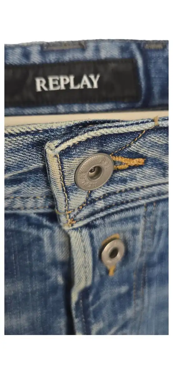 REPLAY Destroyed Jeans Bild 3