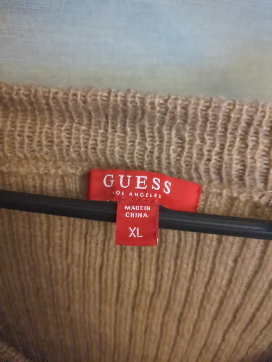 GUESS Pullover Bild 2