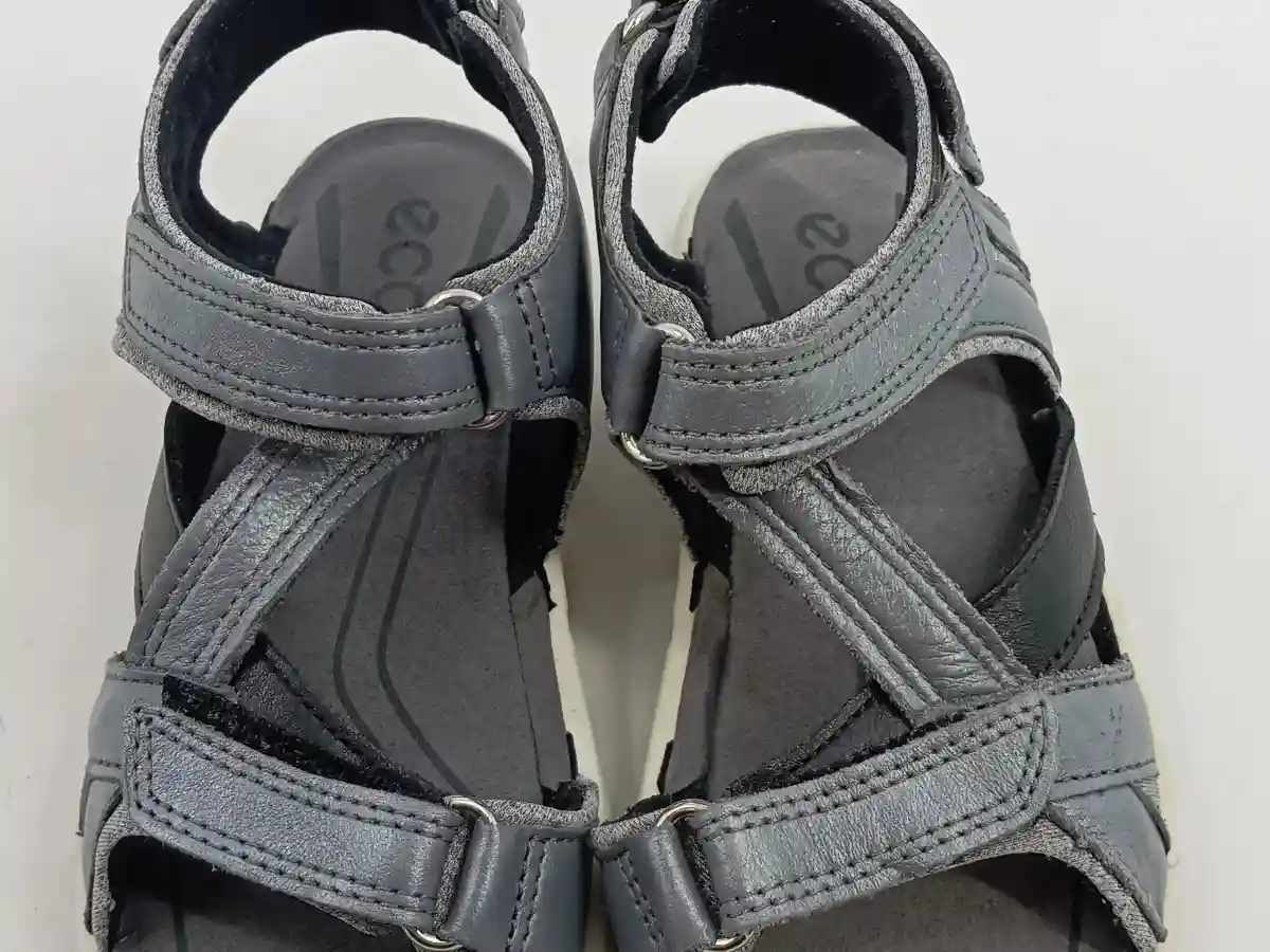 ECCO Sandalen Bild 3