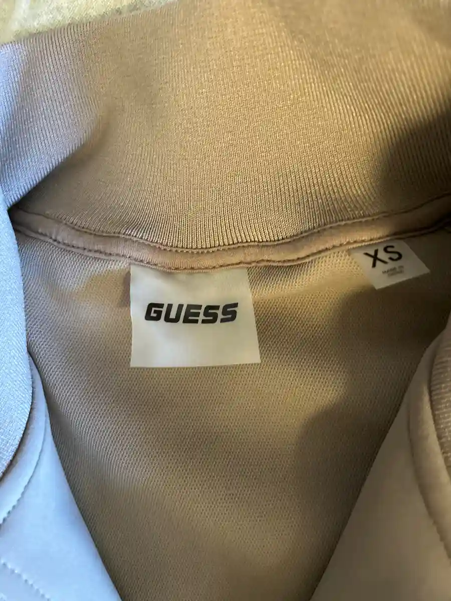 GUESS Blouson Bild 2