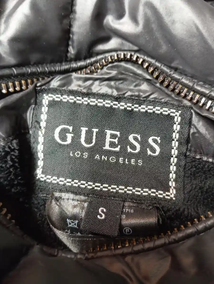 GUESS Steppjacke Bild 3
