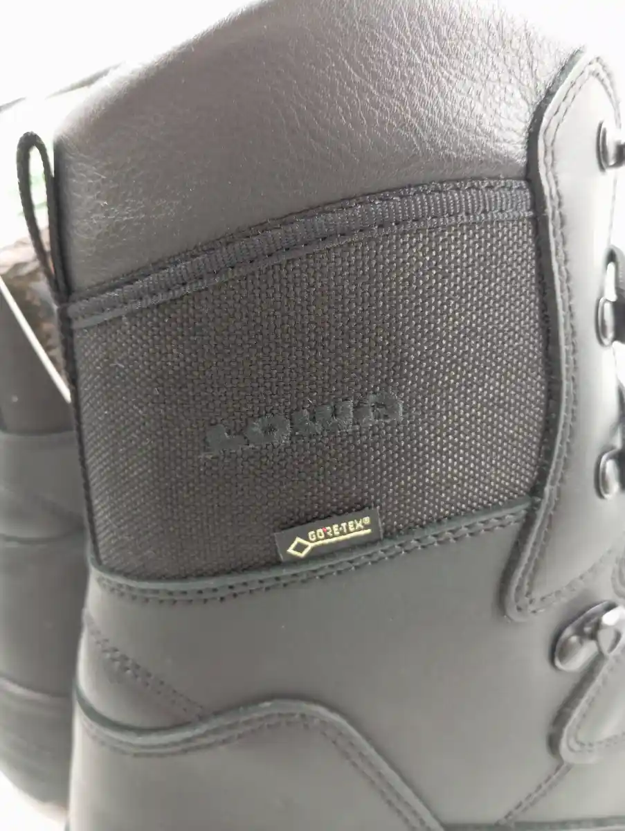 LOWA Outdoorschuhe Bild 3