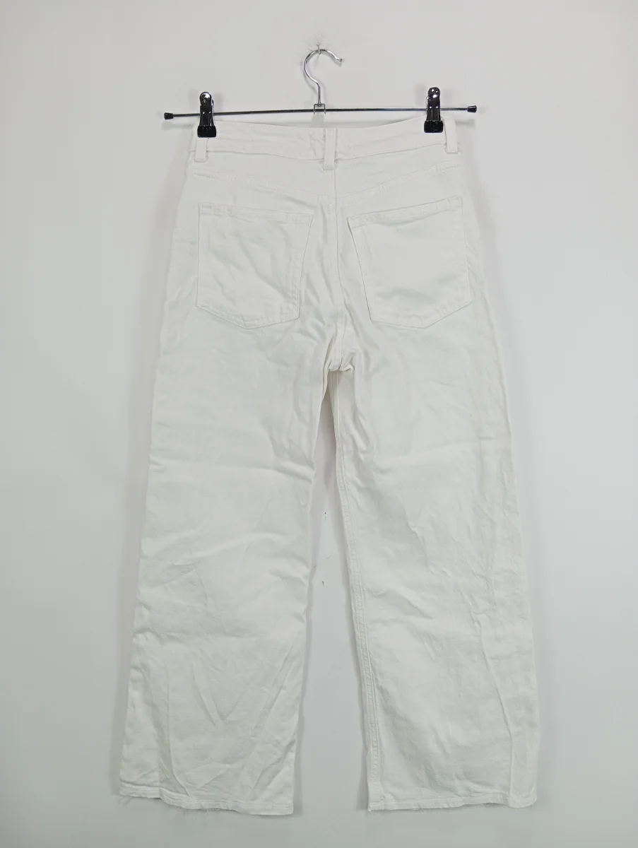 H&M Jeans Straight Leg Bild 2