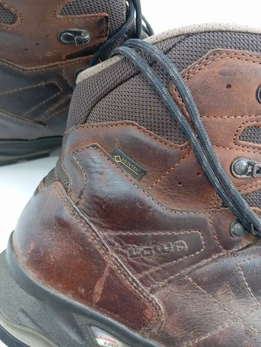 LOWA Outdoorschuhe Bild 3