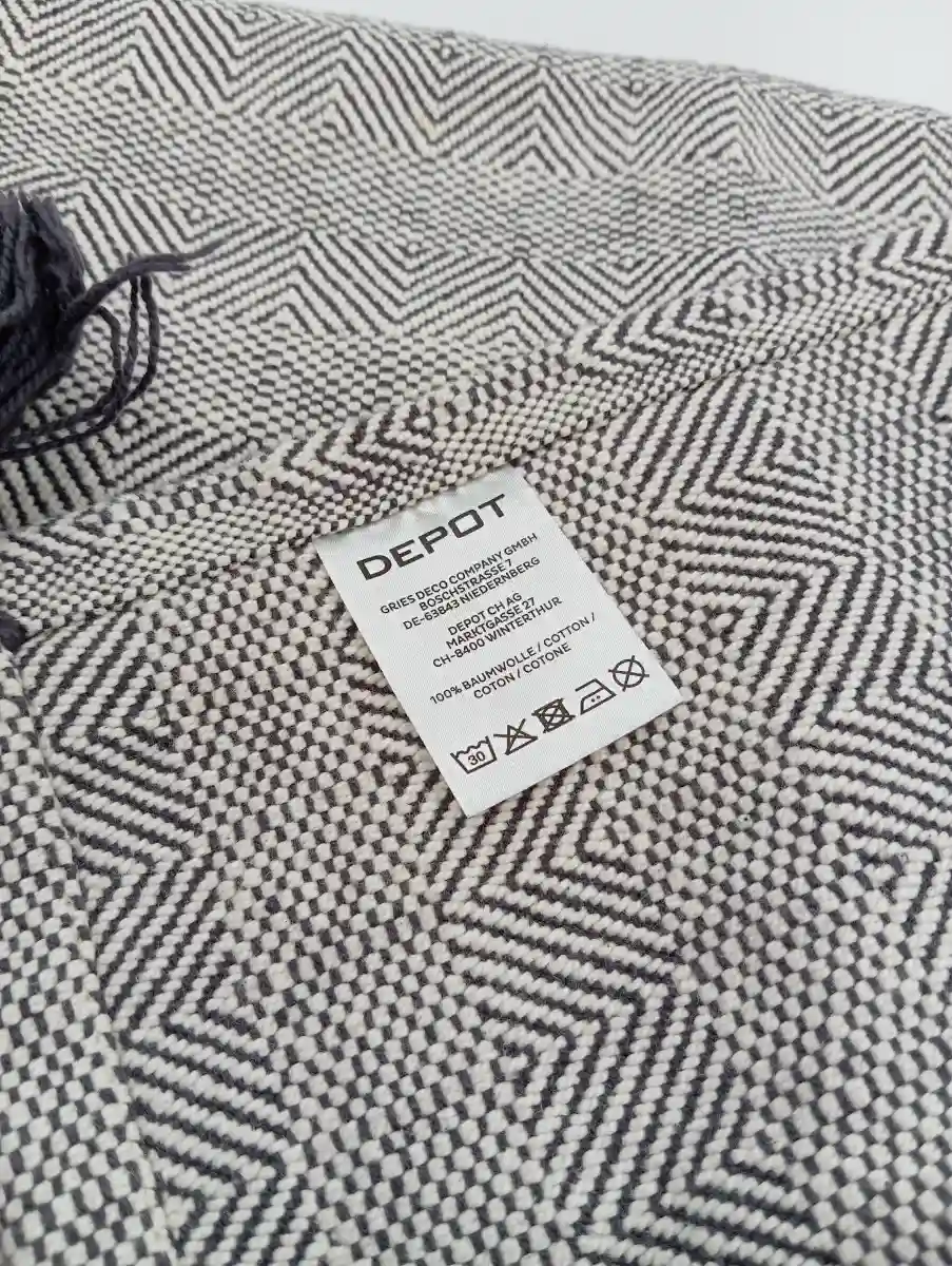 DEPOT Tischdecke weiß gemustert Tischläufer mit Quasten…