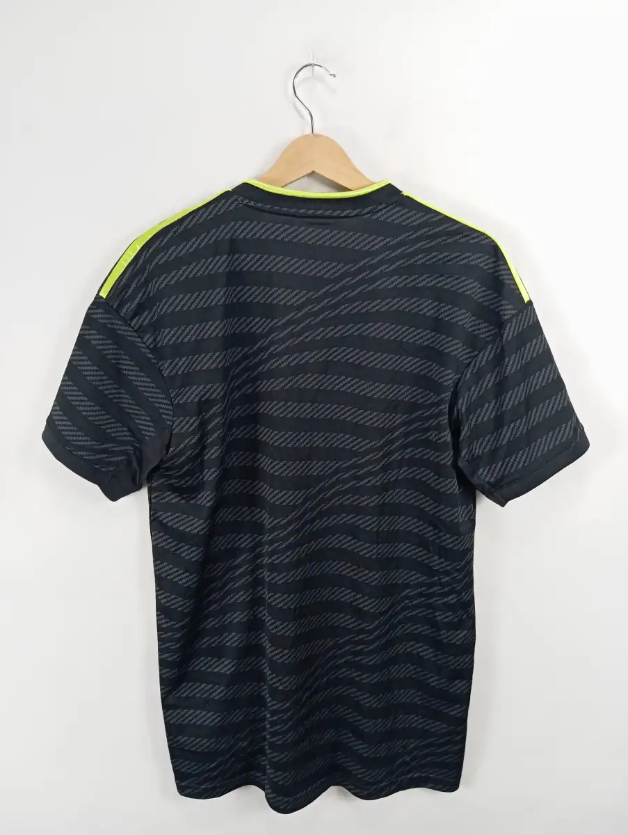 ADIDAS Fußball Trikot Bild 2