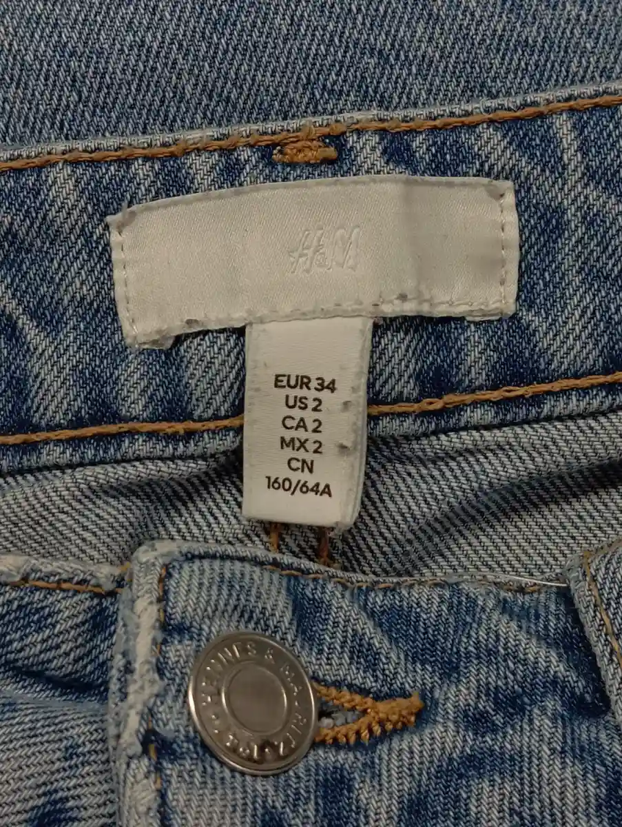 H&M Jeans Straight Leg Bild 3