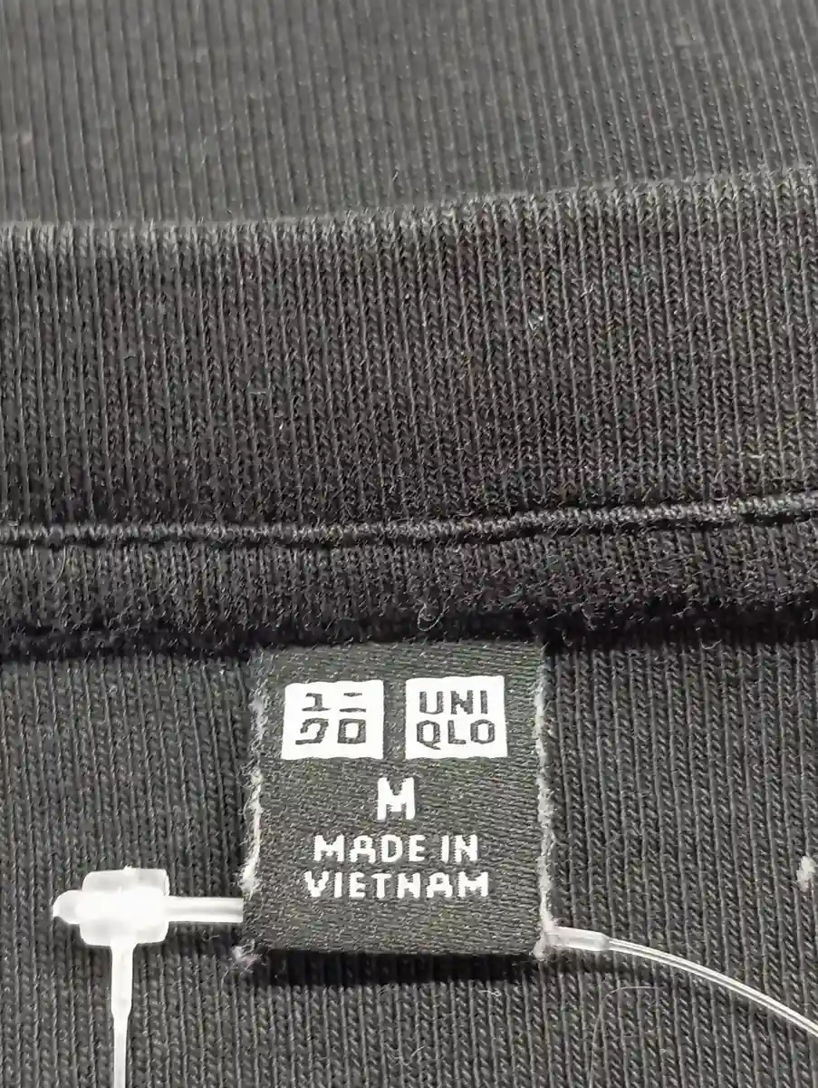 UNIQLO T-Shirt Bild 3