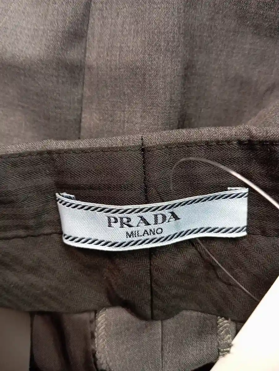 Designer Mode Second Hand