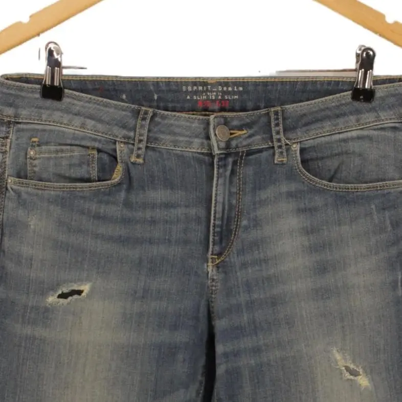 ESPRIT Destroyed Jeans Bild 3