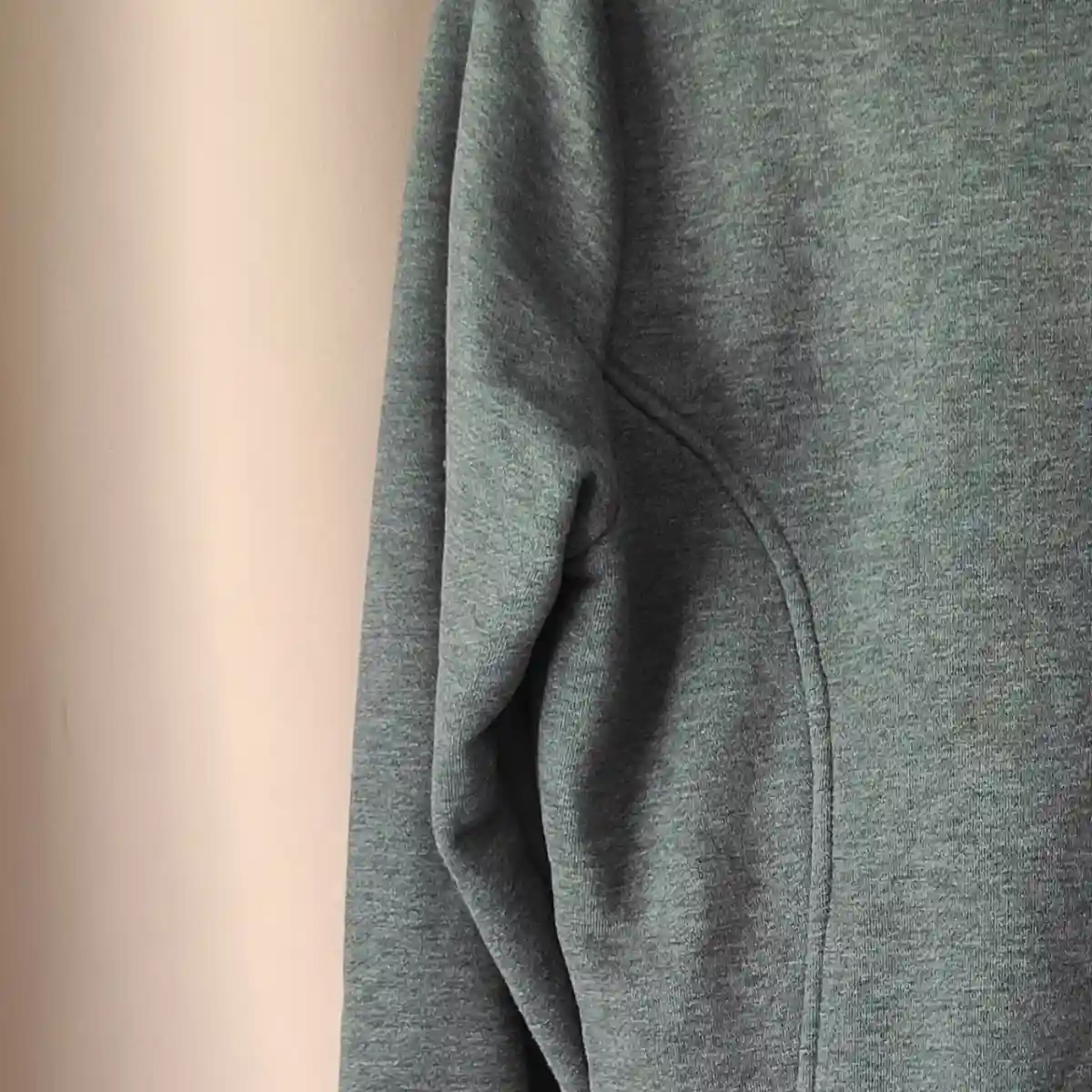 NAKETANO Pullover Bild 6