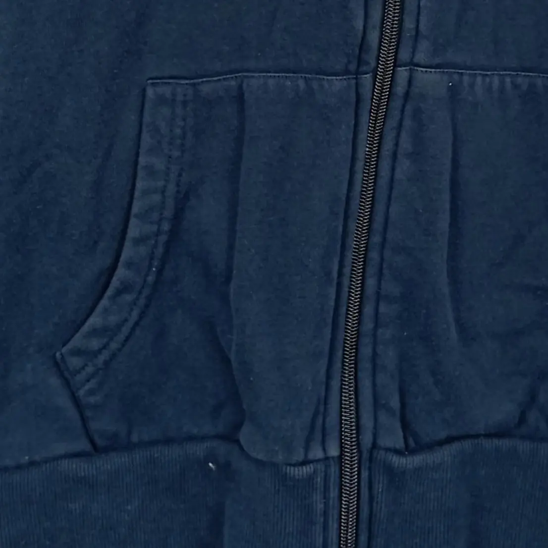 FAMY Kapuzenpullover Bild 5