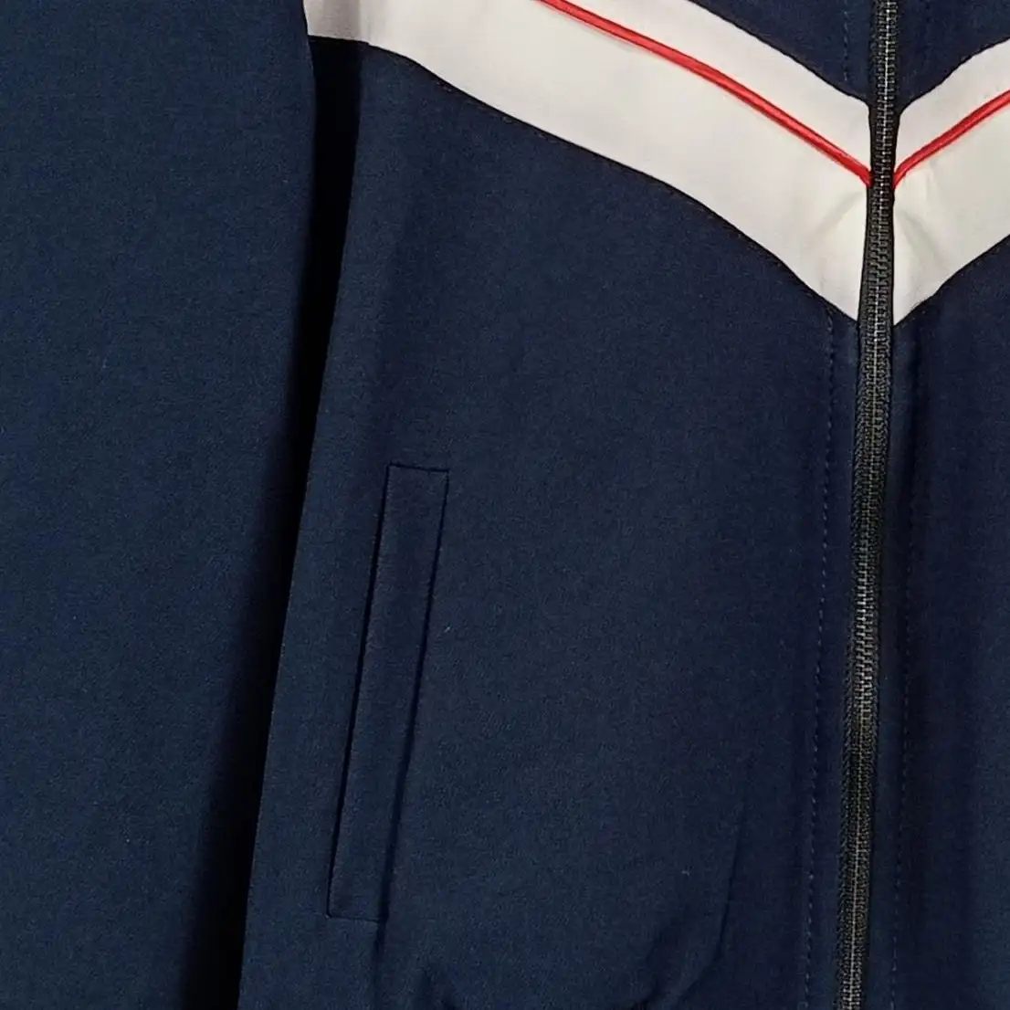 GUESS Blouson Bild 6