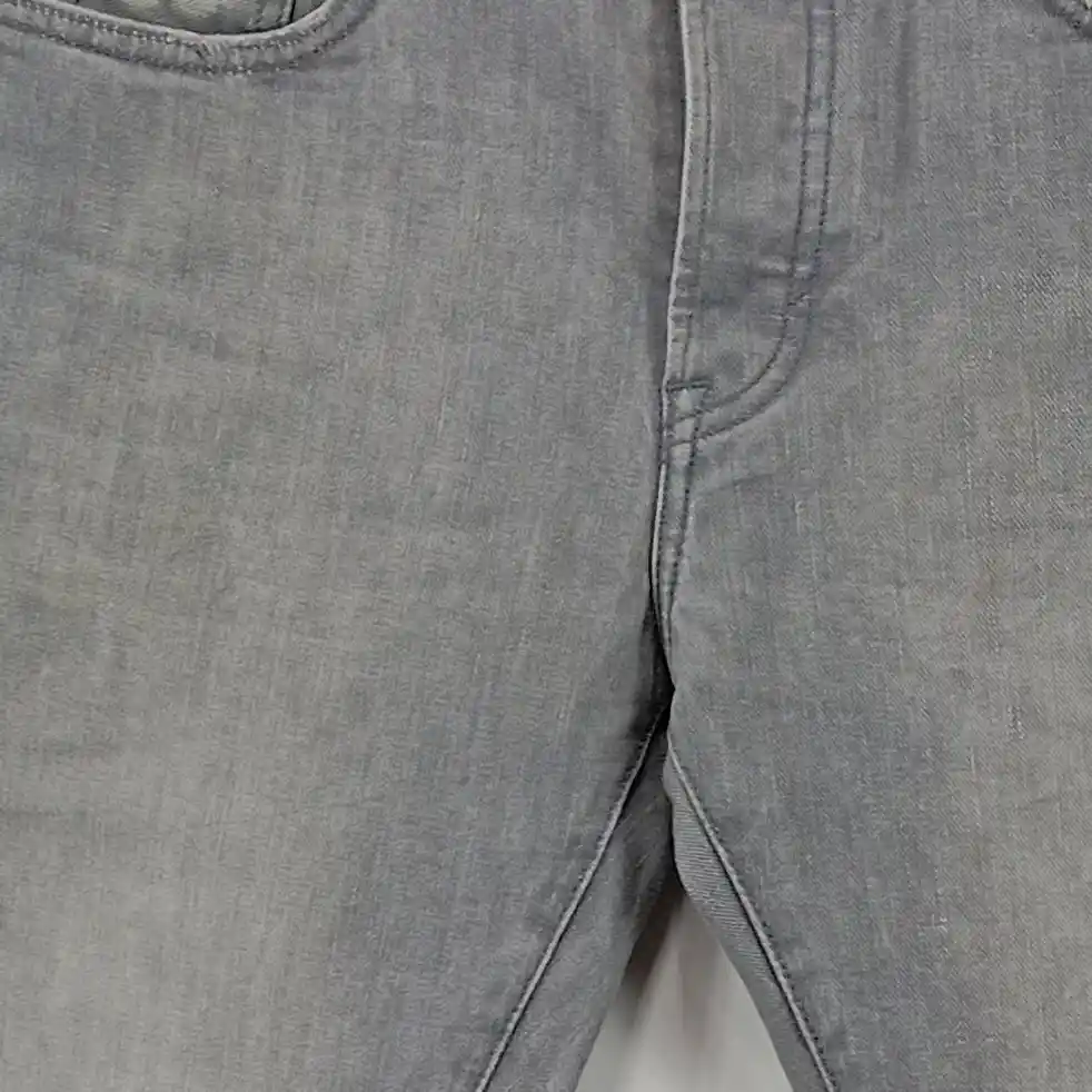 H&M Jeans Straight Leg Bild 8