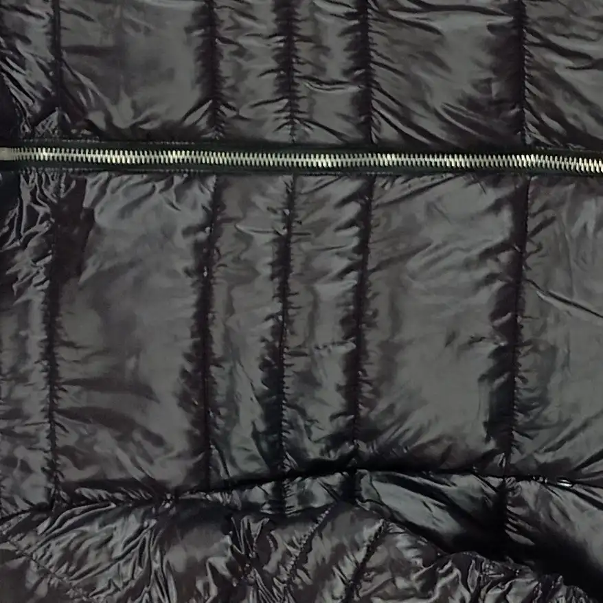 GUESS Steppjacke Bild 3