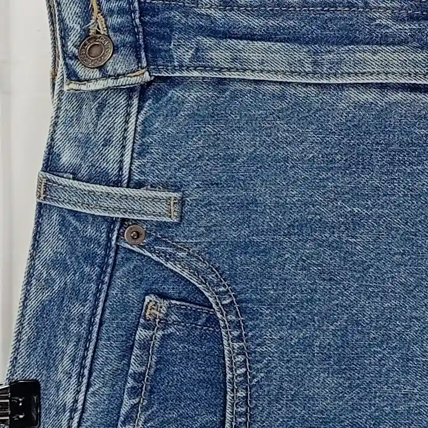 LEVI'S Jeans Shorts Bild 3