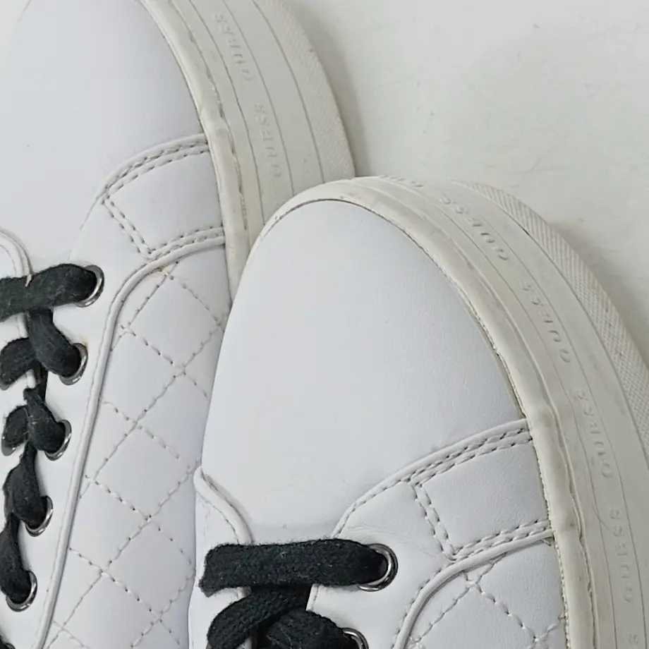 GUESS Sneaker low Bild 2