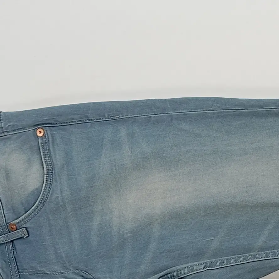 H&M Jeans Straight Leg Bild 2