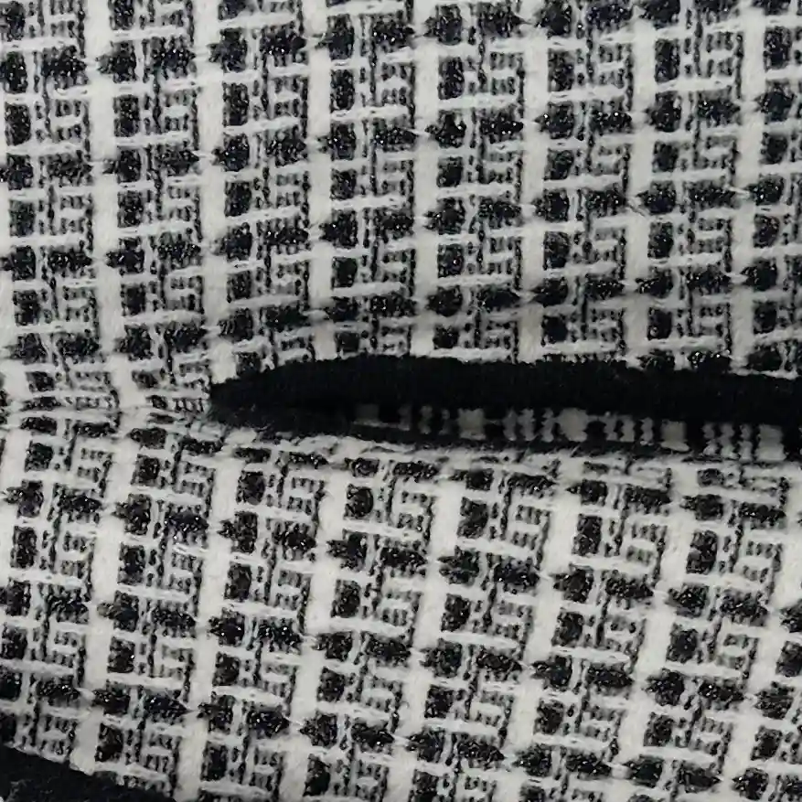 KARL LAGERFELD Cape Bild 2