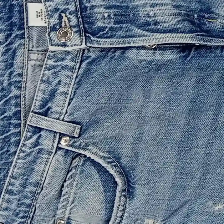 H&M Destroyed Jeans Bild 3