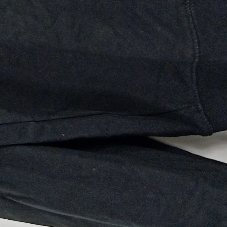GUESS Sweatshirt Bild 2