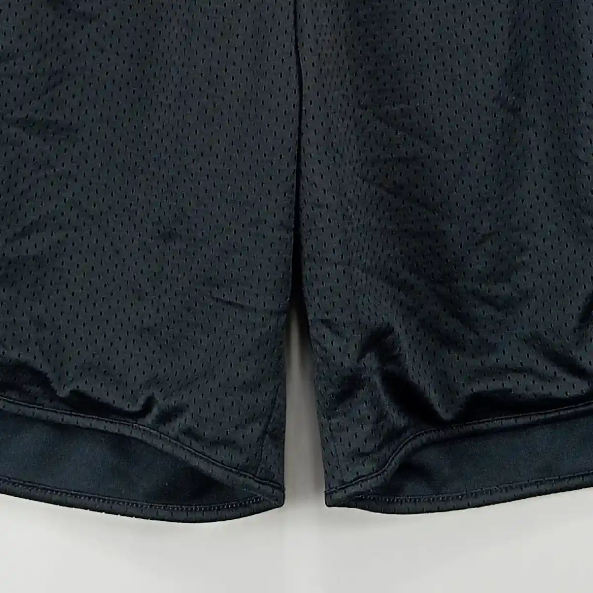 H&M Sport Shorts Bild 4