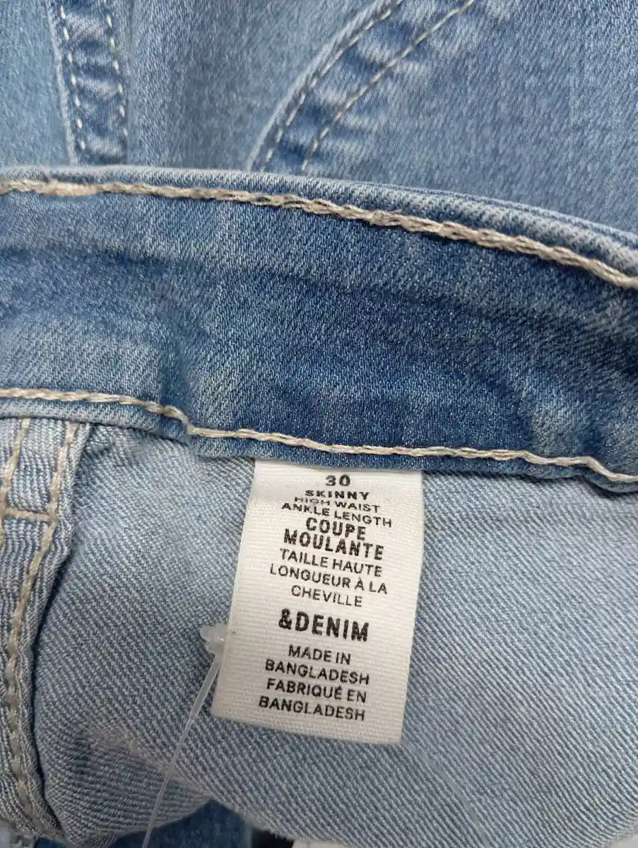 H&M High Waist Jeans Bild 2