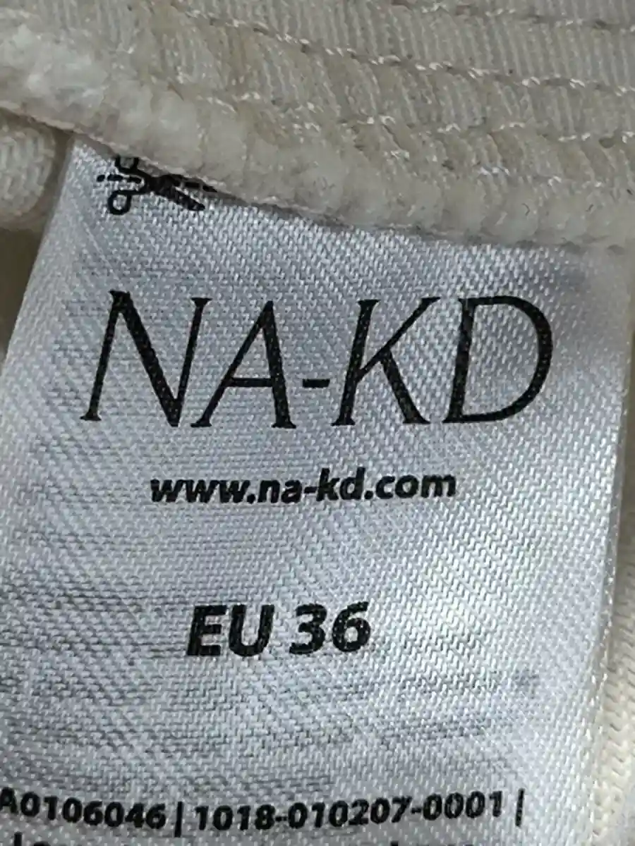 NA-KD Jeans Wide Fit Bild 3