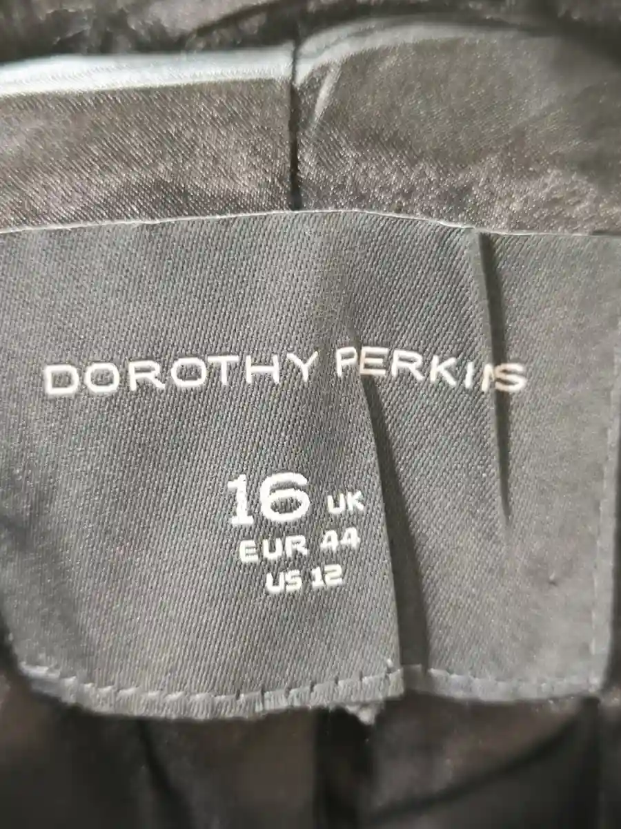 DOROTHY PERKINS Felljacke Bild 3
