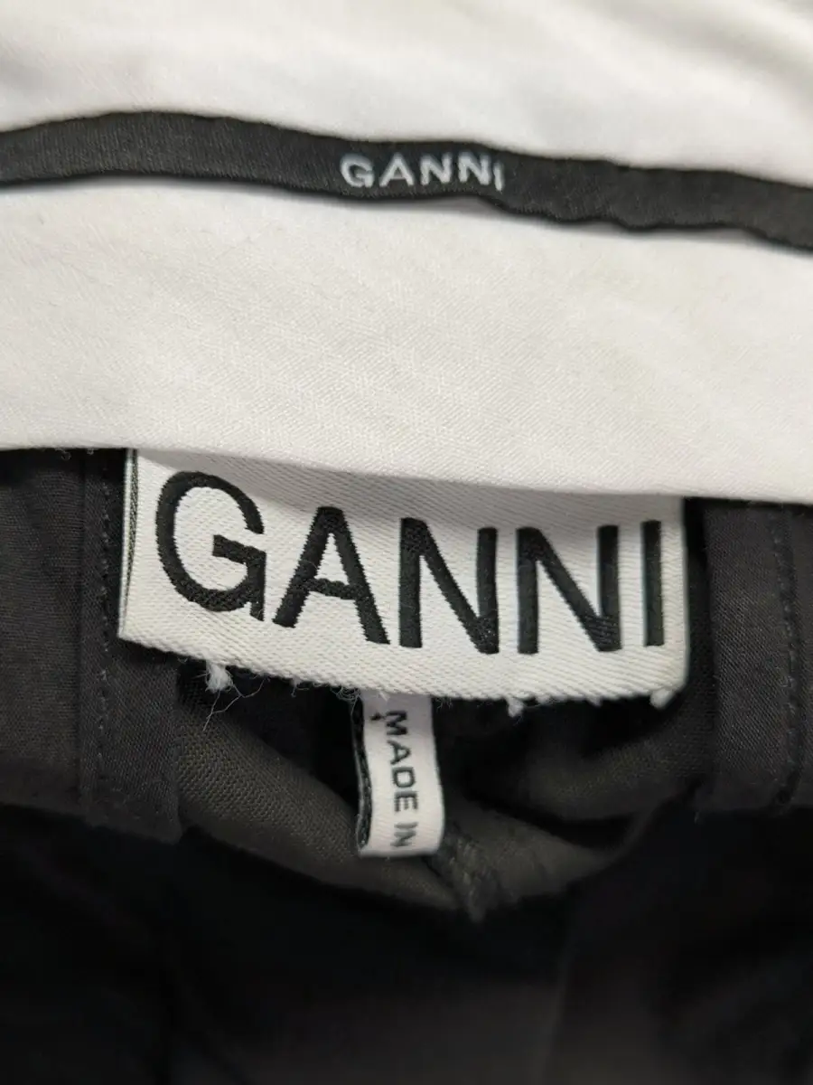 GANNI Shorts Bild 3