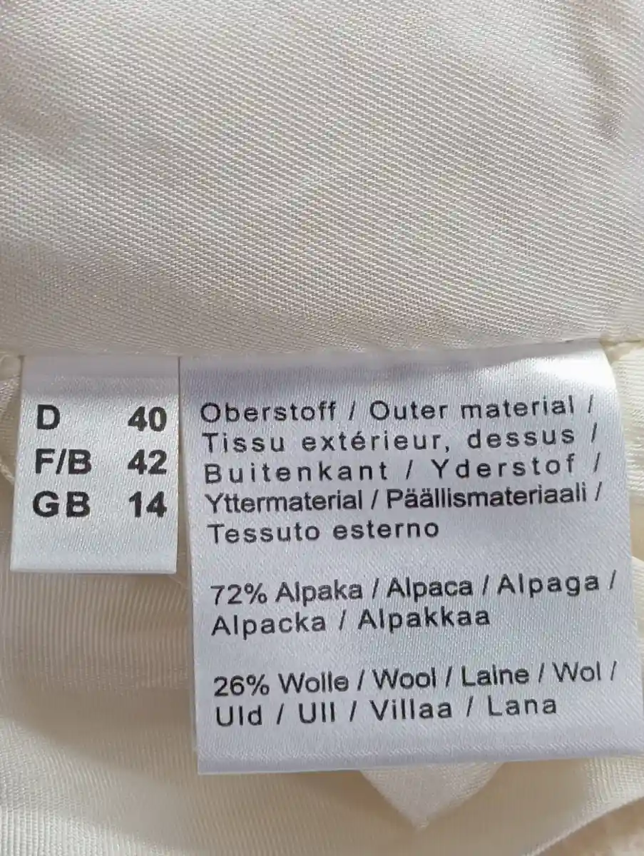 UTA RAASCH Felljacke Bild 4
