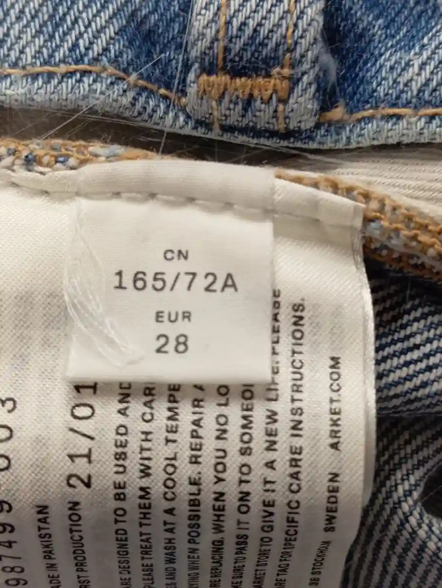ARKET Shorts Bild 4