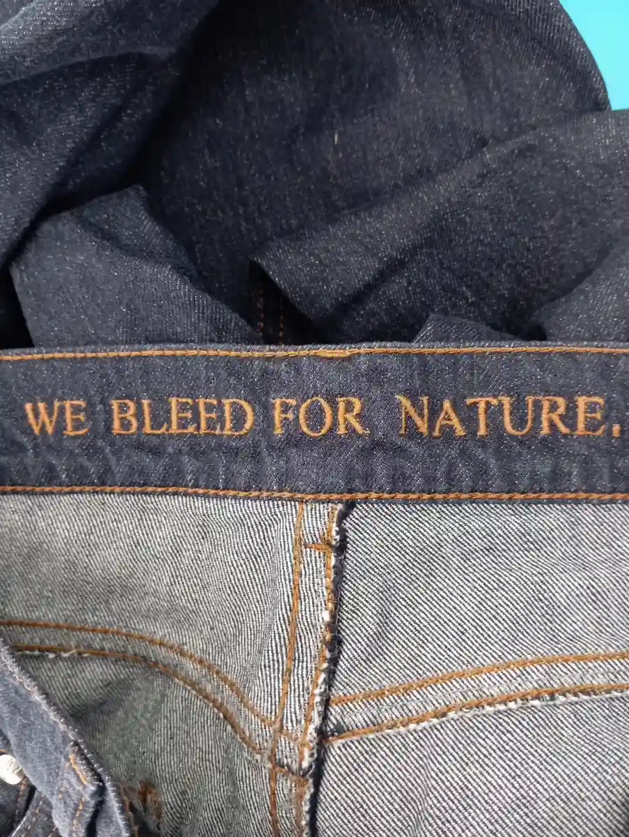 BLEED Jeans Tapered Fit Bild 3
