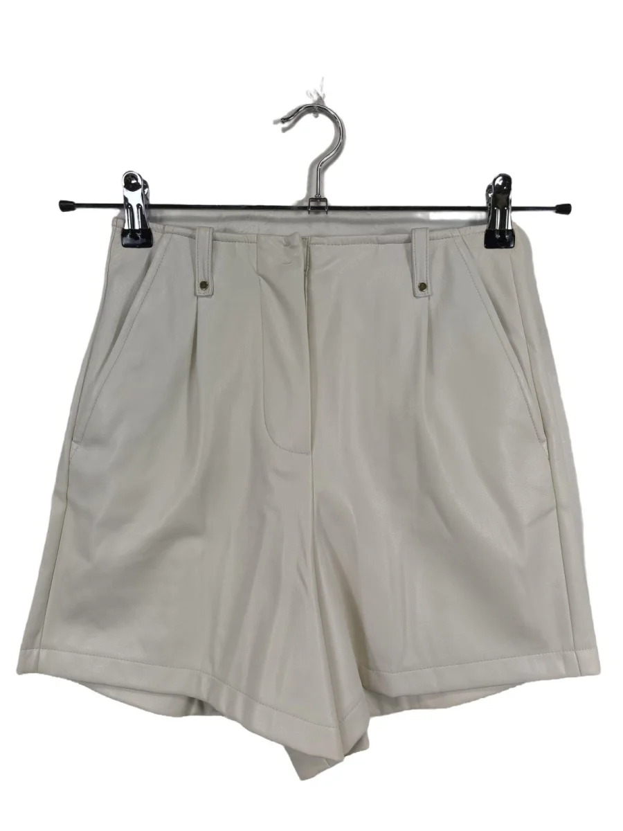 PATRIZIA PEPE Shorts Bild 1