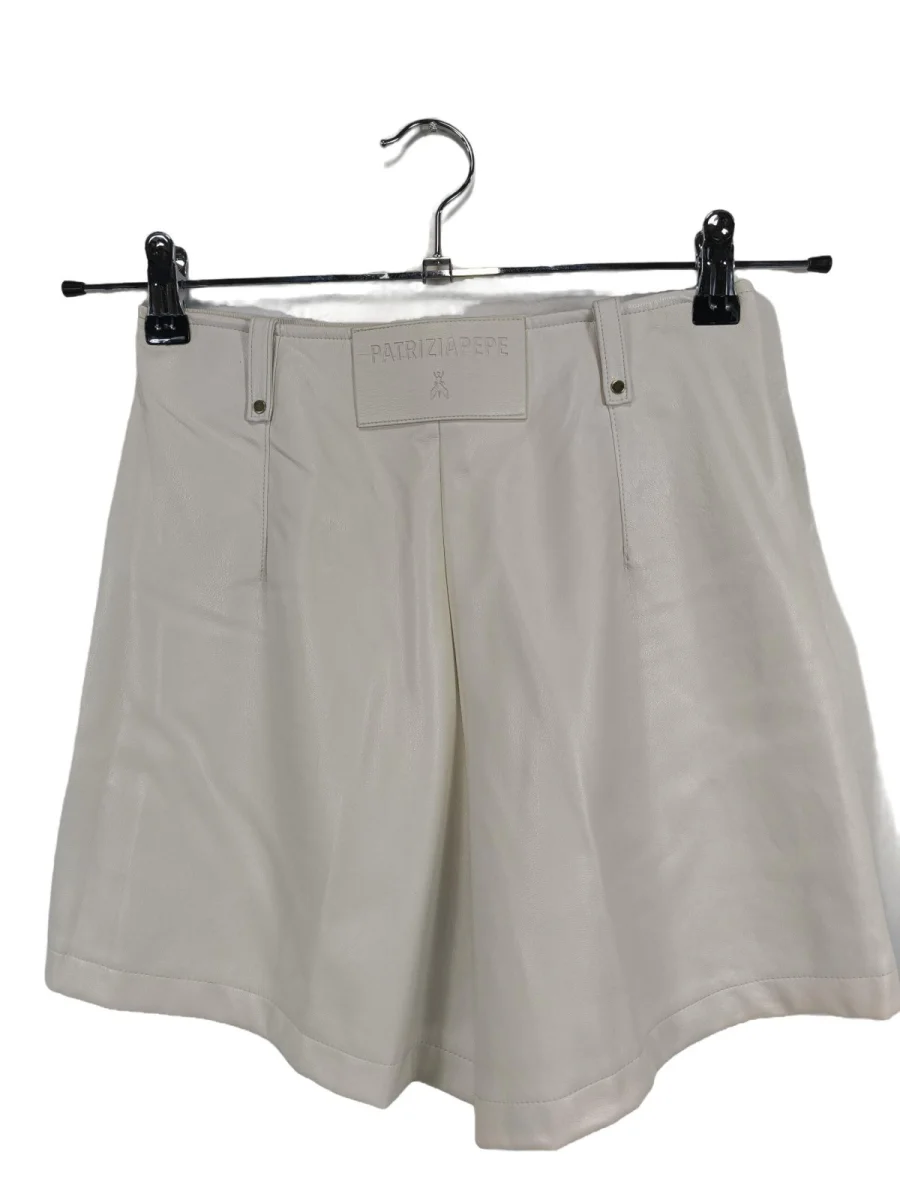 PATRIZIA PEPE Shorts Bild 2
