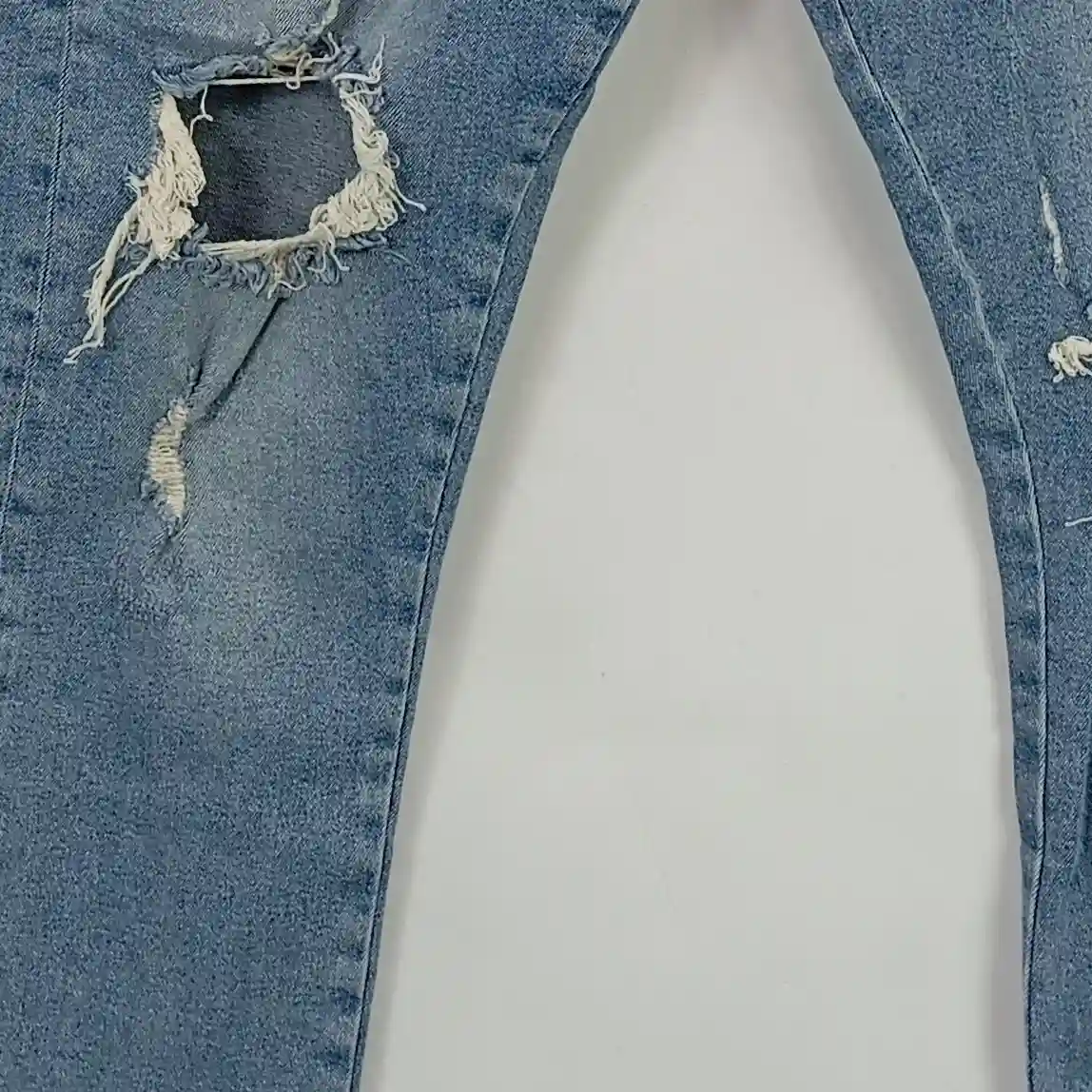 ASOS DESIGN Destroyed Jeans Bild 4