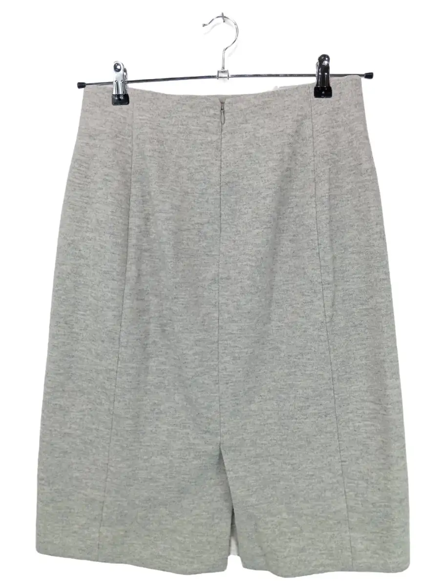 UNIQLO A-Linienrock Bild 2
